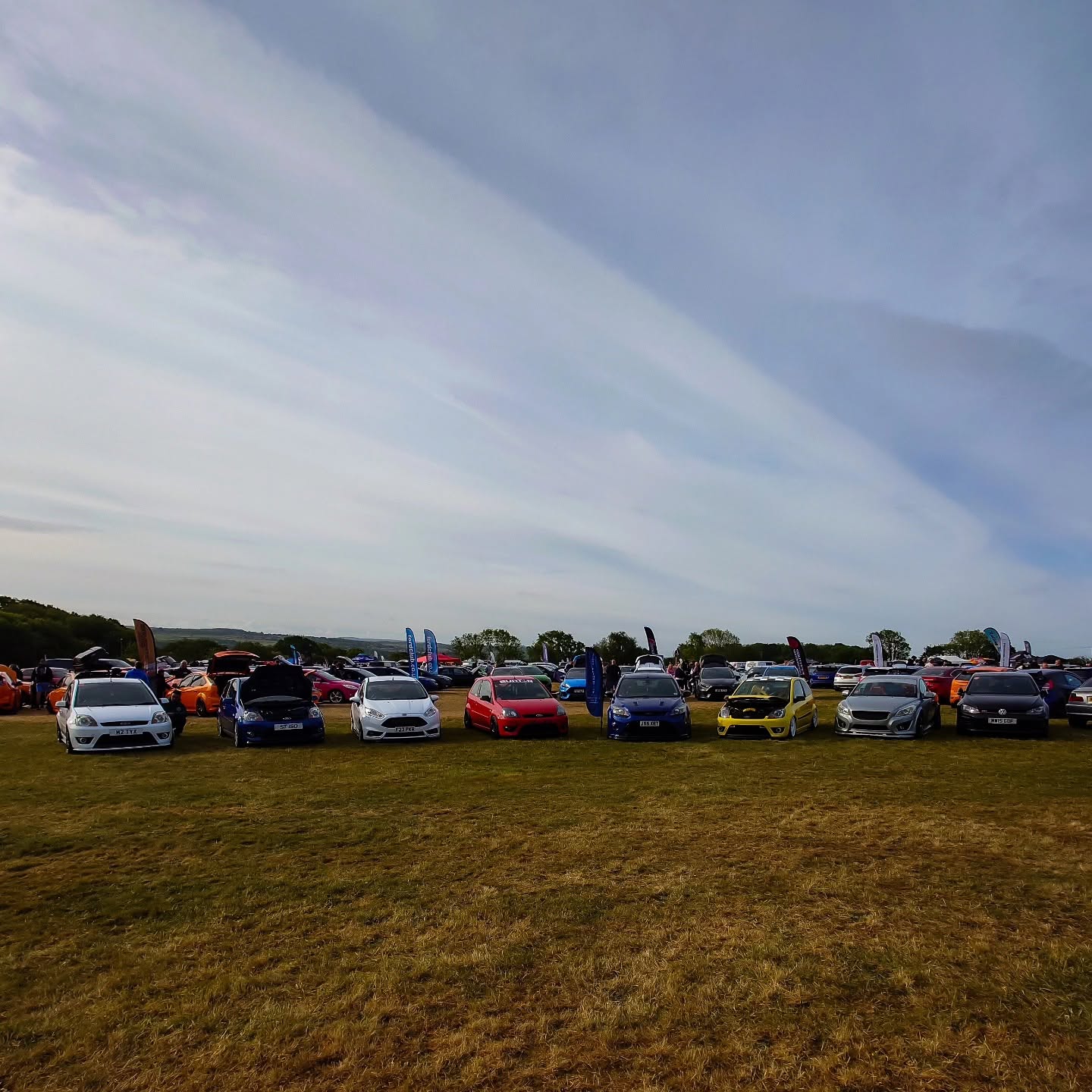 JSS Automotive customer cars at a local car meet